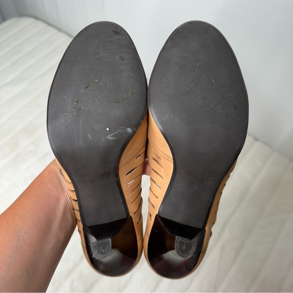 Franco Sarto ♥️ Tan cut out, peep toe Heels sz 10M - Picture 2 of 9
